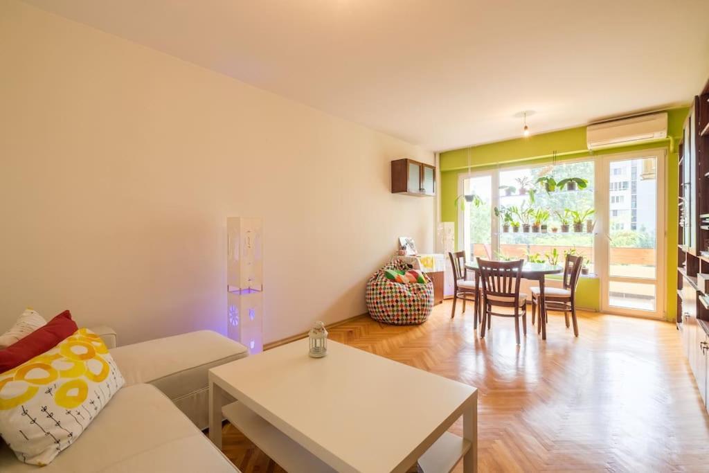 Beautiful Flat In Central Location By Flat Mаnager Sofie Exteriér fotografie