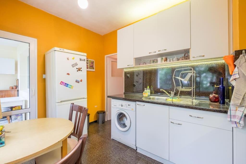 Beautiful Flat In Central Location By Flat Mаnager Sofie Exteriér fotografie