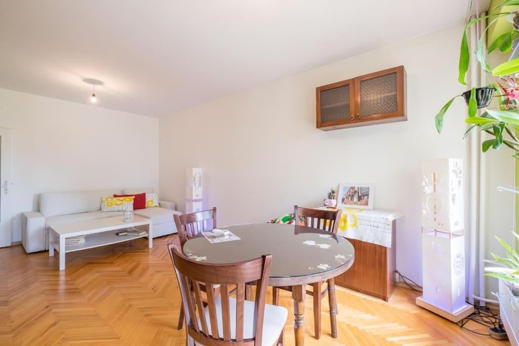 Beautiful Flat In Central Location By Flat Mаnager Sofie Exteriér fotografie