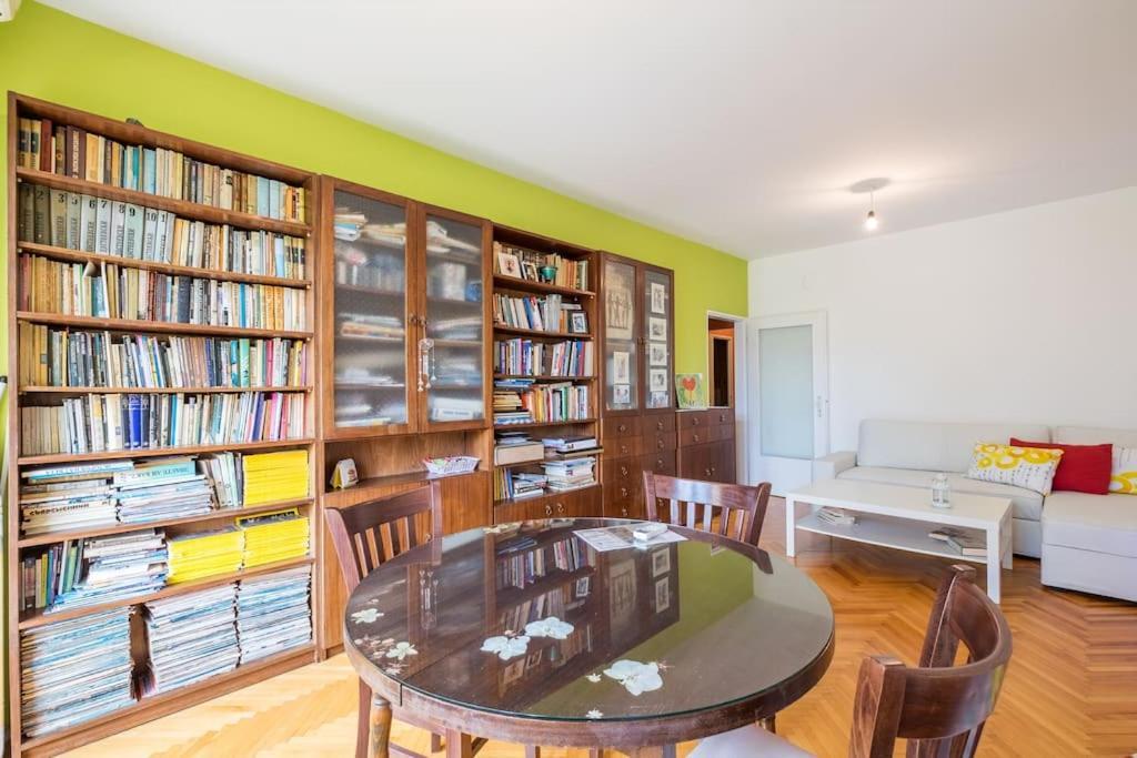 Beautiful Flat In Central Location By Flat Mаnager Sofie Exteriér fotografie
